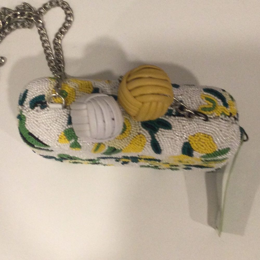 Sam Edelmam Annabelle beaded Hard case - Picture 4 of 11